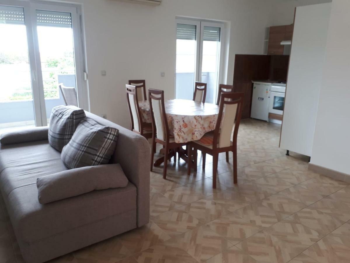 Apartmani Kuzmic Vrsi Exterior foto