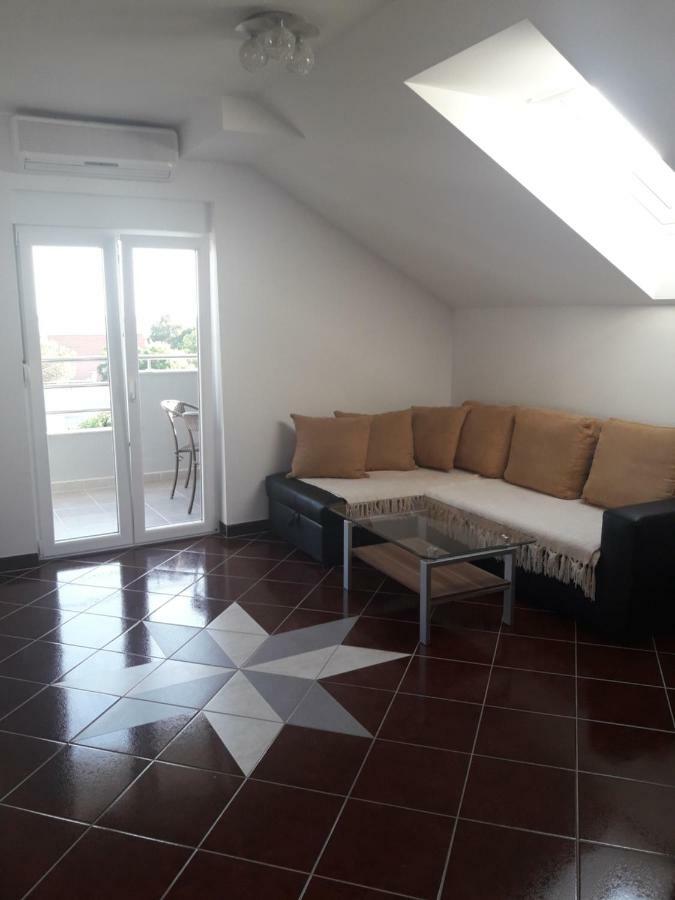 Apartmani Kuzmic Vrsi Exterior foto