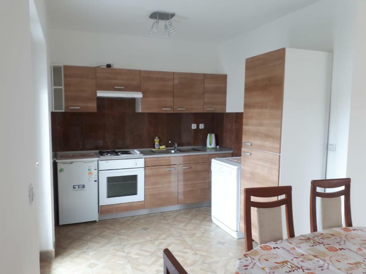 Apartmani Kuzmic Vrsi Exterior foto