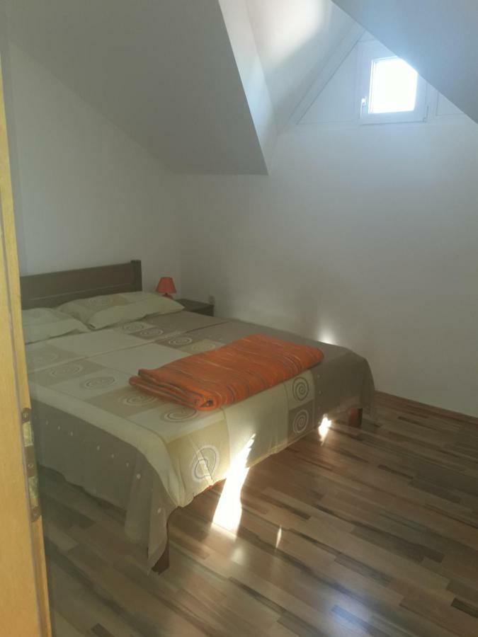 Apartmani Kuzmic Vrsi Exterior foto